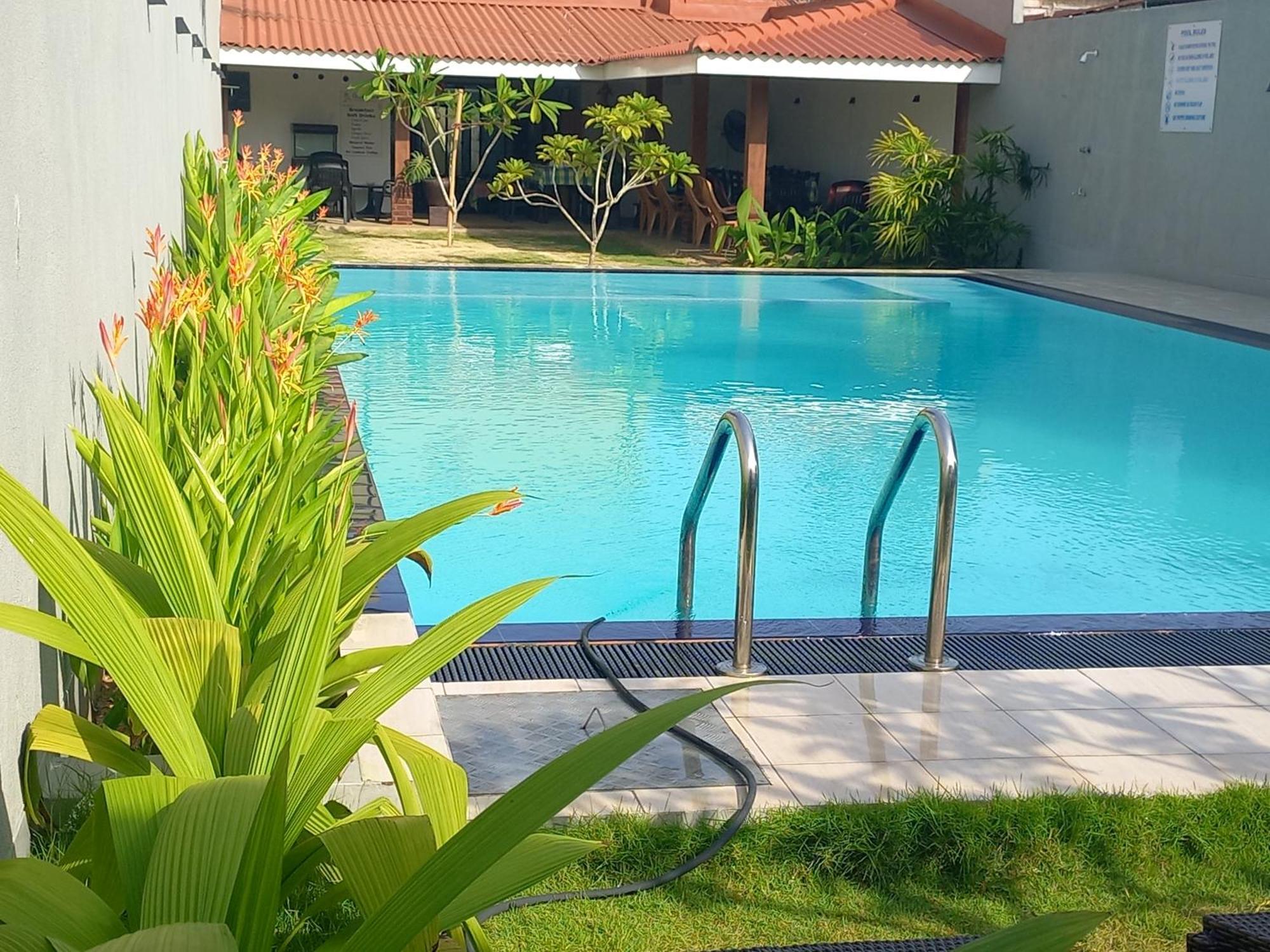 Ocean View Tourist Guest House At Negombo Beach Near The Airport Luaran gambar